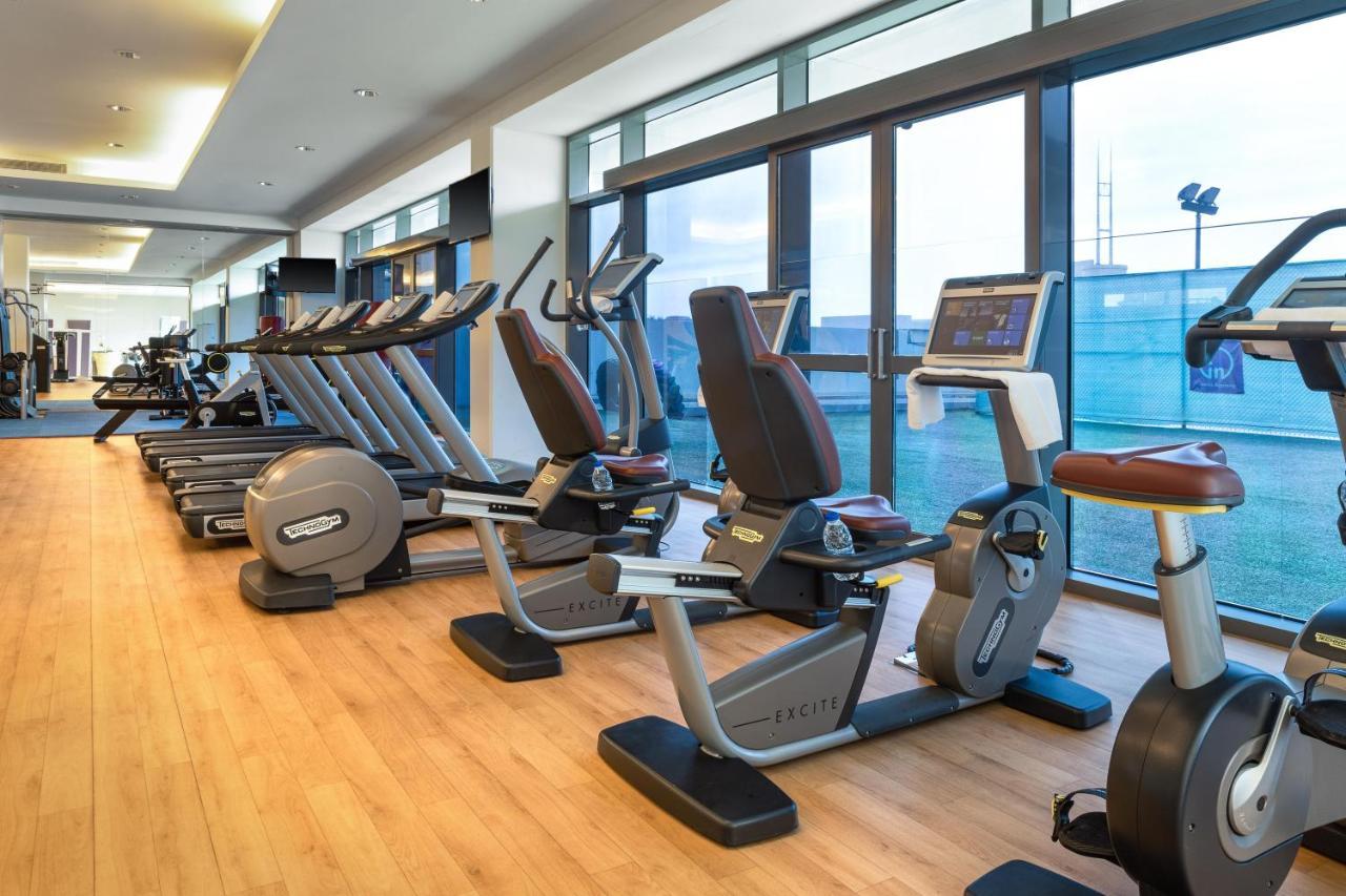 Crowne Plaza Riyadh - Rdc Hotel & Convention By Ihg מראה חיצוני תמונה The gym at the hotel