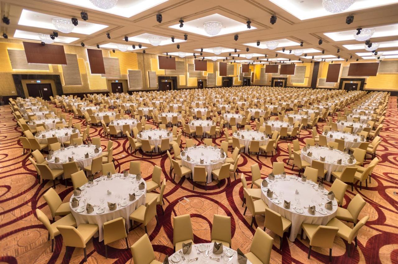 Crowne Plaza Riyadh - Rdc Hotel & Convention By Ihg מראה חיצוני תמונה The Grand Ballroom