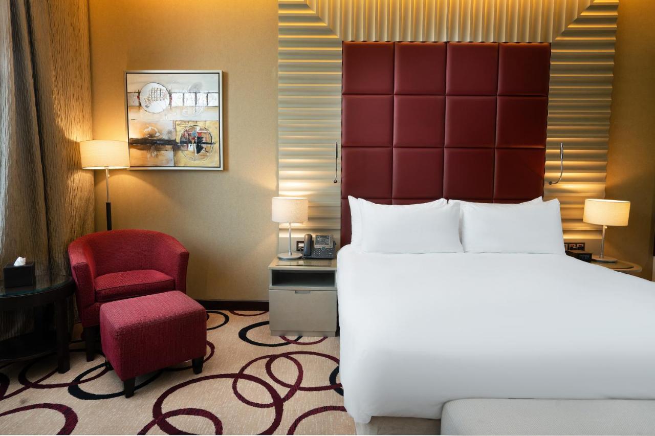Crowne Plaza Riyadh - Rdc Hotel & Convention By Ihg מראה חיצוני תמונה A bedroom at the hotel